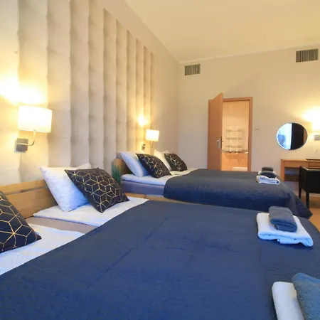 アパートホテル Szewska 72 Market Square Tectumapartments 4*