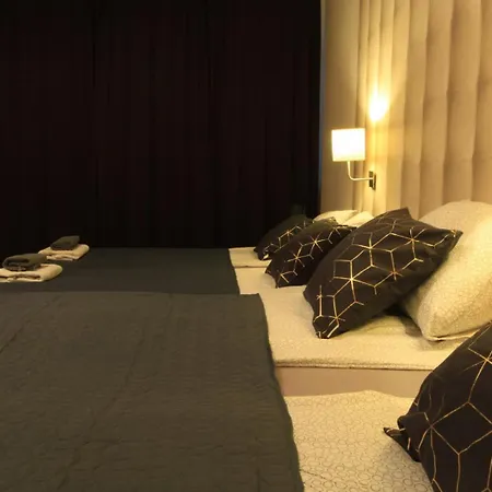 アパートホテル Szewska 72 Market Square Tectumapartments 4*